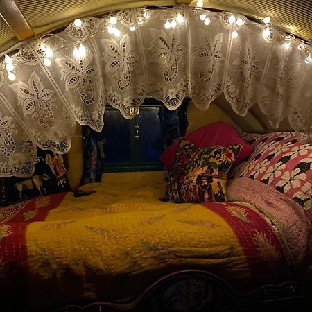 Gypsy Caravan Glamping Llanbedrog Extérieur photo